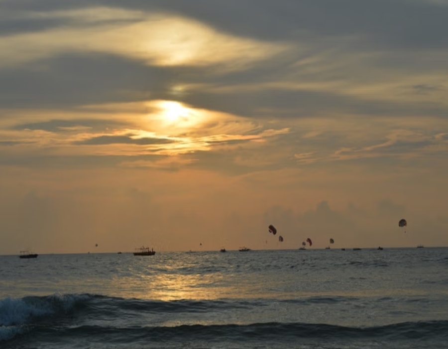 Book goa hotels near beach