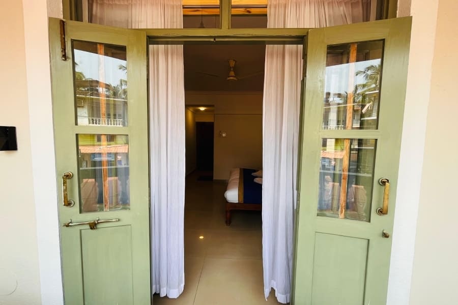 Hotels near morjim beach goa