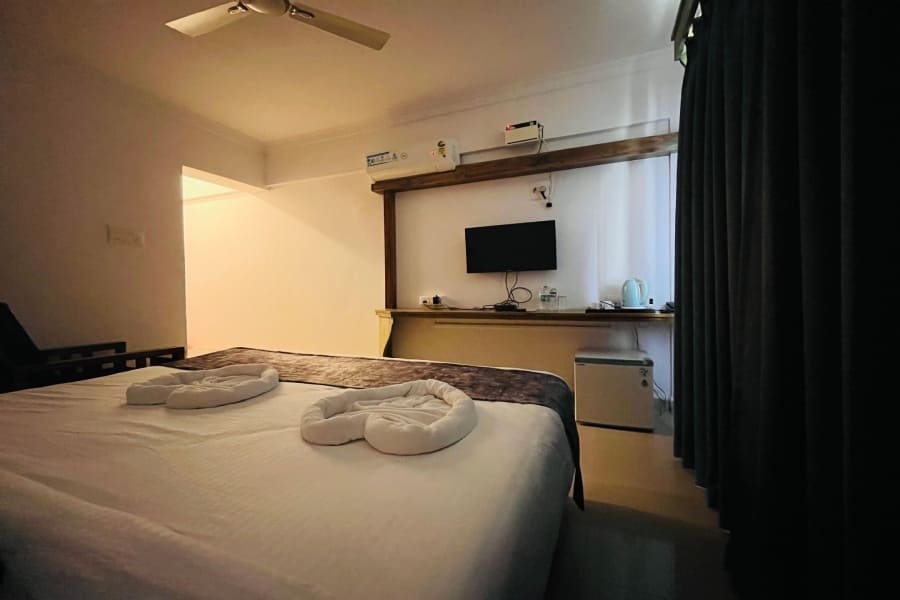 Family hotels in goa near beach
