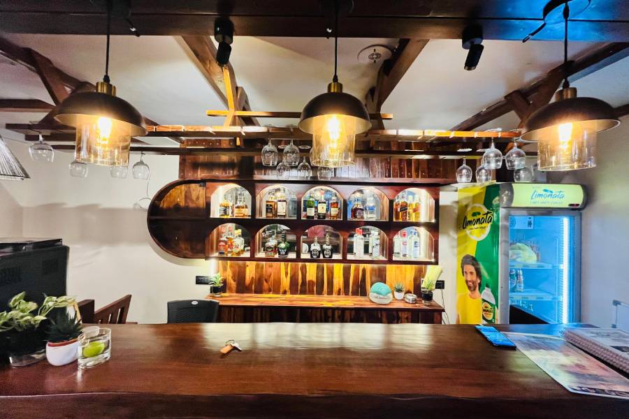 Naga's Cafe Bar & Restaurant